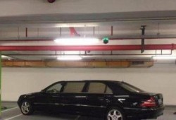 奔驰车位爆料视频,一场关于车位归属的激烈争夺战